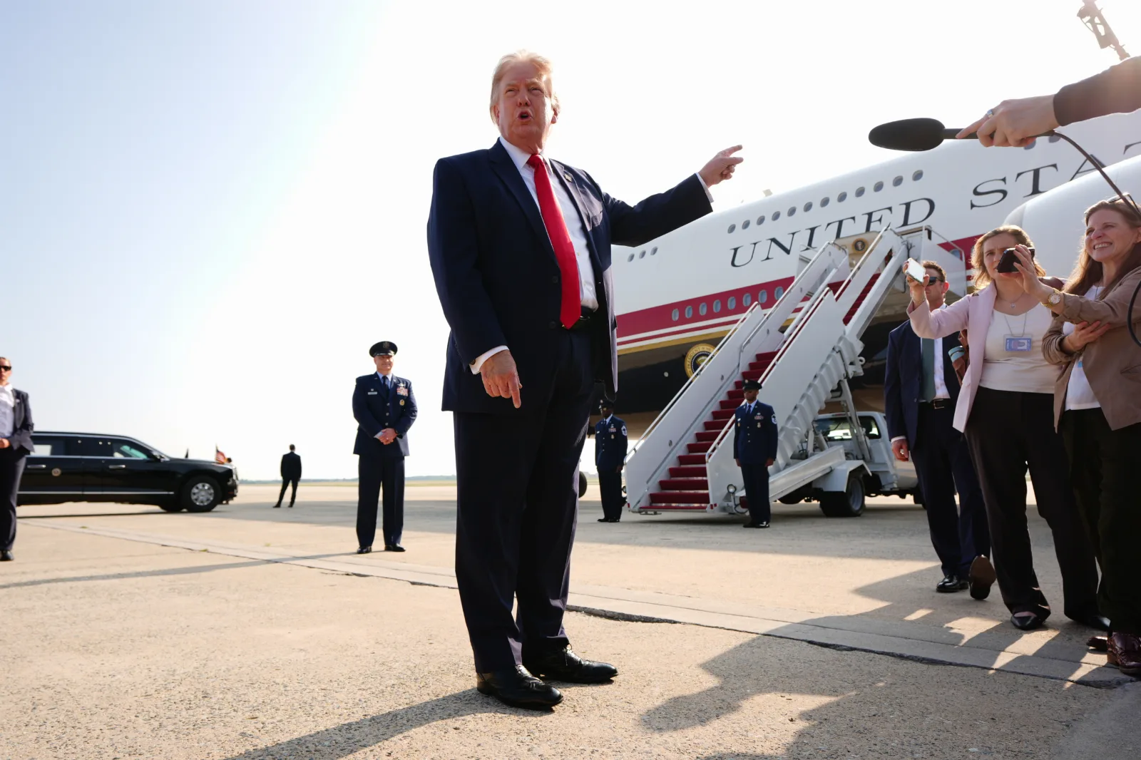 Subpoenas a periodistas del NYT: la primera respuesta de Trump a coberturas incómodas de seguridad nacional